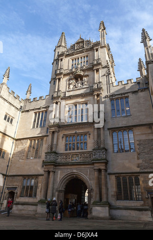 The courtyard of the Bodleian Library, Oxford, Oxfordshire, England, United Kingdom, Europe Stock Photo