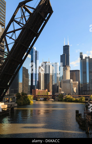 Chicago River and towers of the West Loop area, Willis Tower, formerly Sears Tower in the background, Chicago, Illinois, USA