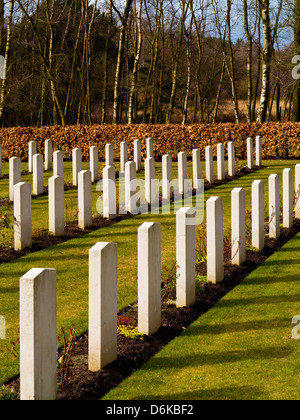 Graves at Commonwealth War Cemetery on Cannock Chase Staffordshire England UK where First and Second World War dead are buried Stock Photo