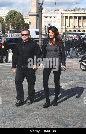 Newlyweds Robin Williams and his wife Susan Schneider are seen sightseeing at the Place de la Concorde in Paris Paris, France - Stock Photo