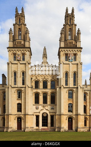 Twin Hawksmoor towers overlooking the Great Quad of All Souls College in Oxford, Oxfordshire, England, UK, Britain Stock Photo