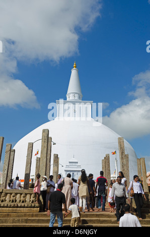 Ruvanvelisaya Dagoba, Anuradhapura, (UNESCO World Heritage Site), North Central Province, Sri Lanka Stock Photo