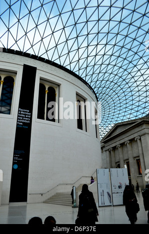 British Museum Great Court showing the glass roof, original building and the central drum. Vertical image from Southeast corner. Stock Photo