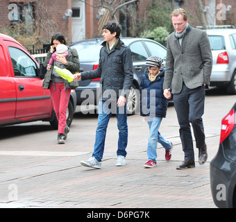 Paul Bettany and Jennifer Connelly out and about with their children in Liverpool. Paul has been joined by his family whilst Stock Photo