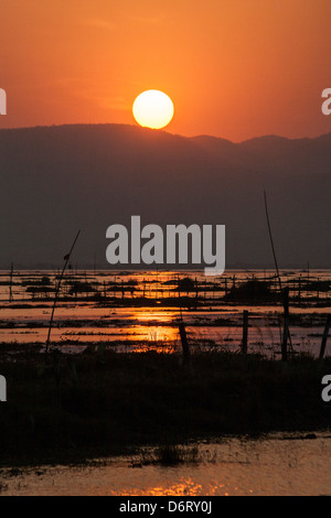 Sunset over Inle Lake and Shan Taung Tan Mountain, Nyaung Shwe, Shan State, Myanmar, (Burma) Stock Photo