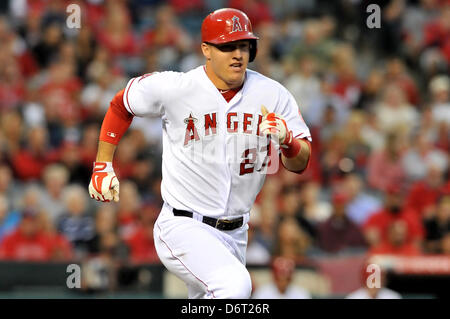 Anaheim, California, USA. 22nd April, 2013. Angels' Mike Trout #27 during  the Major League Baseball game between the Texas Rangers and the Los  Angeles Angels of Anaheim at Angel Stadium in Anaheim