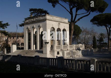 Italy. Rome. Mausoleum Gianicolense, erected in honor of fallen patriots during the Italian Unification. Stock Photo