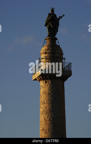 Italy. Rome. Trajan's Column, 2nd century AD. Erected to commemorate the victory of Emperor Trajan in the Dacian Wars. Stock Photo