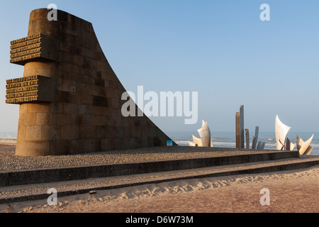 sculptures 'Les Braves' Omaha Beach, Saint-Laurent-sur-Mer, memorial of the D-Day Stock Photo