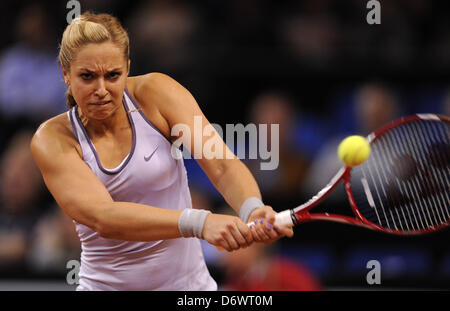 Germany's Sabine Lisicki in action during the first round match against Italy's Burnett at the WTA Porsche Tennis Grand Prix at the Porsche Arena in Stuttgart, Germany, 23 April 2013. Photo: DANIEL MAURER Stock Photo