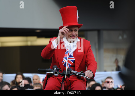 Atmosphere HRH Queen Elizabeth II and Catherine Duchess of Cambridge, aka Kate Middleton at Leicester City centre on March 8, Stock Photo