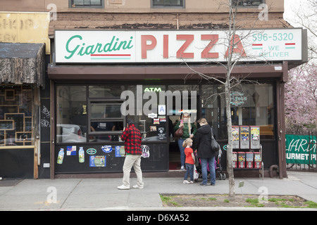 Pizza parlor on Smith St. in the Carroll Gardens neighborhood of Brooklyn, NY. Stock Photo