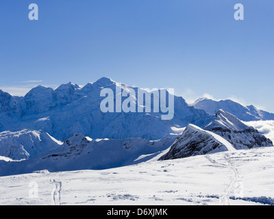View from Les Grandes Platieres in Le Grand Massif to snowcapped Mont Blanc and mountains in French Alps. Rhone-Alpes, France Stock Photo