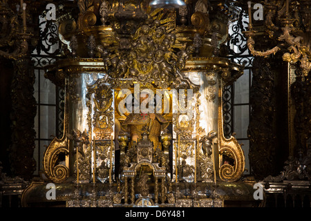 High altar in the Roman Catholic cathedral, Catedral de Santiago de Compostela, Galicia, Spain Stock Photo