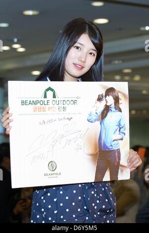 Suzy attended Beanpole outdoor autograph signing activity in Seoul, South Korea on Tuesday April 23, 2013. Stock Photo