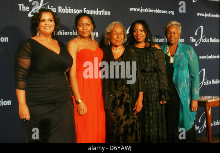 New York, USA. 15th Apr, 2022. (L-R) Joe Torre, CC Sabathia, Butch Huskey,  Meta Robinson (Jackie Robinson's Granddaughter), Ken Griffey Jr., Willie  Randolph and April Brown, Vice President Social Responsibility at Major