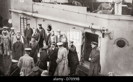 Lord Kitchener boarding HMS Hampshire, June 5 1916. Kitchener, his staff, and 643 of the crew died when the ship struck a mine. Stock Photo