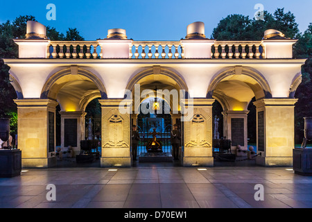 The Tomb of the Unknown Soldier in Piłsudski Square in Warsaw, Poland Stock Photo