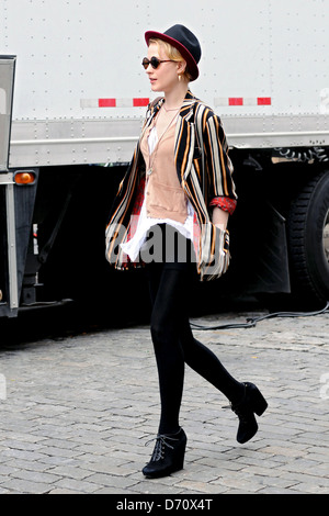 Evan Rachel Wood filming on location in Manhattan for the movie 'A Case of You'. New York City, USA - 21.02.12 Stock Photo