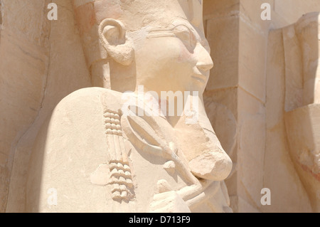 Statue of Queen Hatshepsut, Mortuary Temple of Queen Hatshepsut, Luxor Temple Complex, UNESCO World Heritage site, Thebes, Luxor Stock Photo