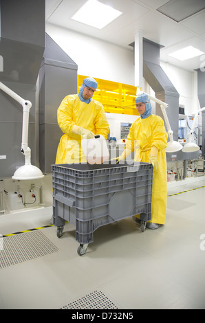 Dortmund, Germany, scientists at iX-factory work in the clean room Stock Photo