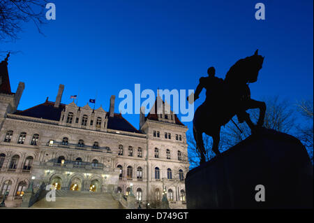 The State Capitol Building of sthe state of New York is pictured in Albany, USA, 17 April 2013. The parliamentary building was built between 1867 and 1899. Photo: Arno Burgi Stock Photo