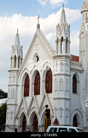 Church in a city, San Thome Basilica, Santhome, Mylapore, Chennai, Tamil Nadu, India Stock Photo