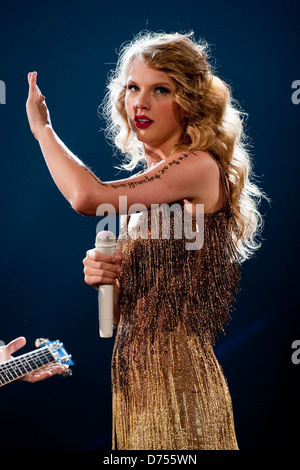 Taylor Swift performs during the Speak Now World Tour 2011 at the Scottrade Center St. Louis, Missouri - 14.08.11 Stock Photo