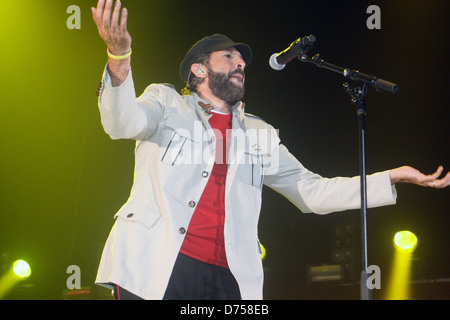 Juan Luis Guerra perfoming on his tour A Son de Guerra held at the Coliseo De Puerto Rico Hato Rey, Puerto Rico - 13.08.11 Stock Photo