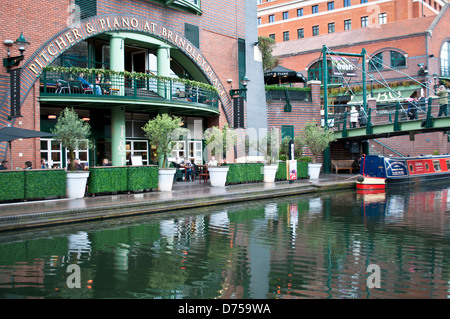 Pitcher & Piano at Brindleyplace, Birmingham, UK Stock Photo