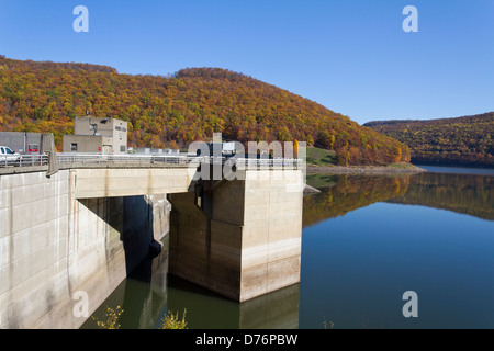 Kinzua Dam, in the Allegheny National Forest in Pennsylvania with fall colors Stock Photo