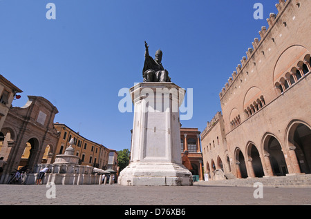 Italy Emilia Romagna Rimini Piazza Cavour. Arengo palace  paolo v statue Stock Photo