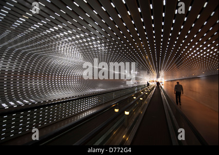 Multiverse LED art installation at the National Gallery …