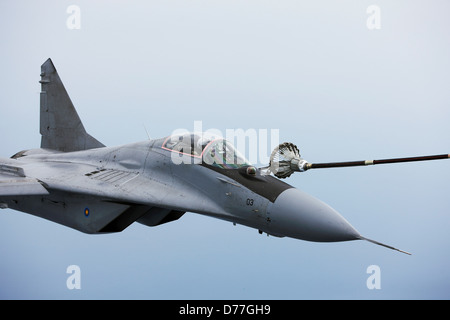 Mig-29 refueling in-flight Stock Photo