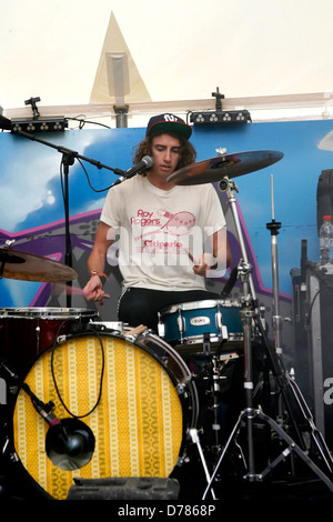 Bleeding Knees Club Lounge On The Farm Festival, held on Merton Farm - Day 1 - Performances Canterbury, England - 08.07.11 Stock Photo