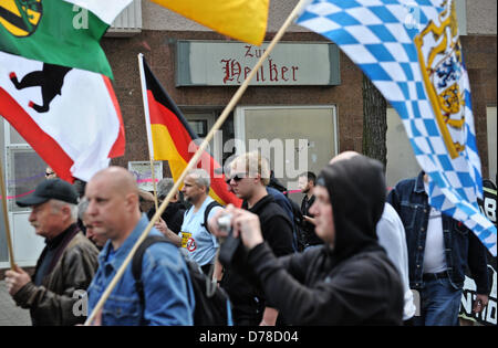 Berlin, Germany. 1st May 2013. Supporters of the extreme right-wing NPD rally in front of the venue 'Zum Henker' ('At the hangman's'), a meeting point of right-wing extremists, in the quarter Schöneweide in Berlin, Germany, 01 May 2013. Photo: OLE SPATA/dpa/Alamy Live News Stock Photo