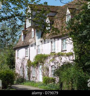 England, Suffolk, Sudbury, Brundon, the old mill building, 18thC, converted to housing. Stock Photo