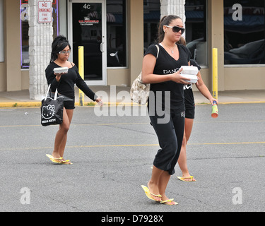 Nicole Polizzi aka Snooki and Sammi Giancola Cast members of MTV's 'Jersey Shore' shooting back in New Jersey, after recently Stock Photo