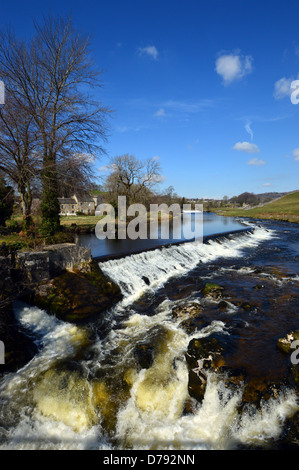The Weir near Linton Falls Grassington on the River Wharfe by the Dales Way Long Distance Footpath Wharfedale Yorkshire Stock Photo
