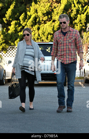 Eric Dane and his pregnant wife Rebecca Gayheart go shopping together ...