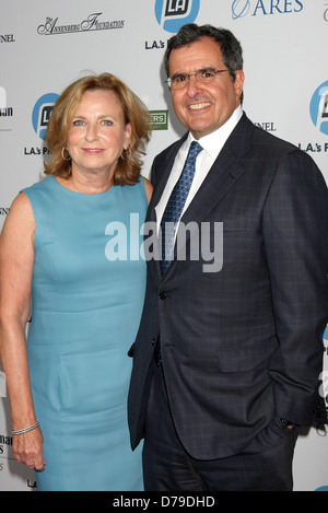 Megan Chernin, Peter Chernin Promise 2011 Gala at the Grand Ballroom, Hollywood & Highland - Arrivals Los Angeles, California - Stock Photo