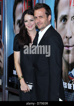 Jacinda Barrett and Gabriel Macht The premiere of 'The Ides Of March' held at the Academy theatre - Arrivals Los Angeles, Stock Photo