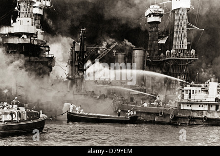 Damaged US Military Ship Receives Assistance Stock Photo