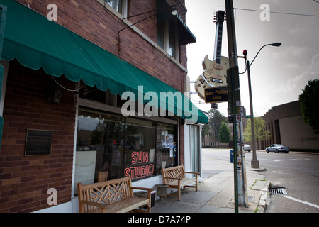 A view of the exterior of Sun Studio in Memphis, Tennessee Stock Photo