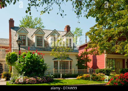 Houses on Queen St, Niagara on the Lake, Ontario, Canada Stock Photo