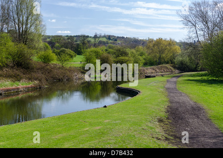 Windmill End Junction where the Dudley No 2 Canal meets the Netherton Tunnel Branch Canal in Rowley Regis, West Midlands Stock Photo