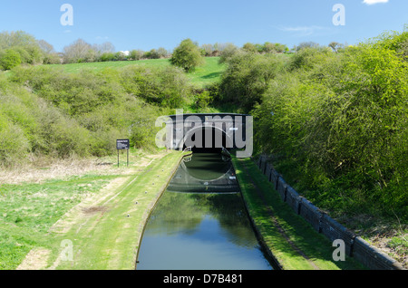 Windmill End Junction where the Dudley No 2 Canal meets the Netherton Tunnel Branch Canal in Rowley Regis, West Midlands Stock Photo