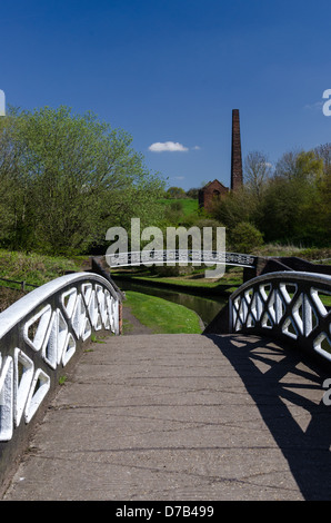 Windmill End Junction where the Dudley No 2 Canal meets the Netherton Tunnel Branch Canal in Rowley Regis, West Midlands Stock Photo