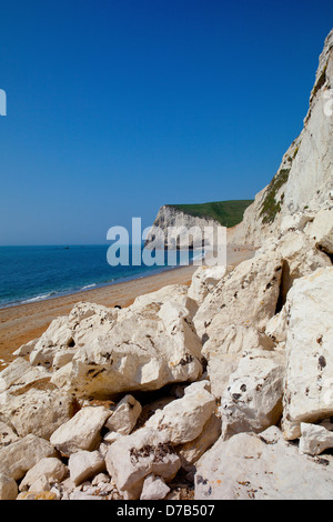 A rock fall from the chalk cliffs at Swyre Head between Durdle Door and Bat Head on the SW Heritage Coast, Dorset, England, UK Stock Photo