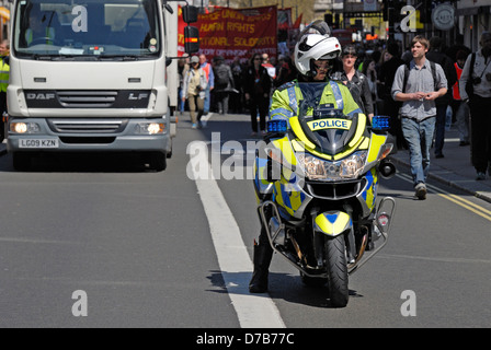 London, England, UK. Metropolitan police officer on BMW R1200RT Motorcycle Stock Photo